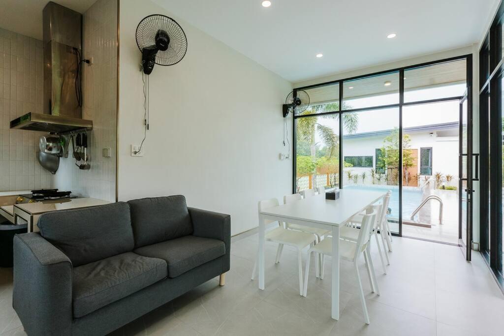 Cheeva Pool Villa *