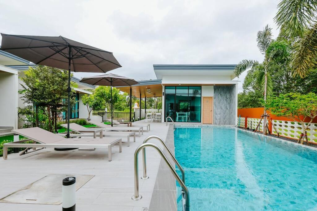 Cheeva Pool Khao Lak